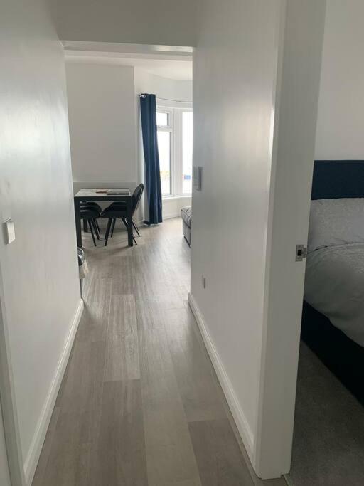 Modern Apartment With Sea Views 波特拉什 外观 照片